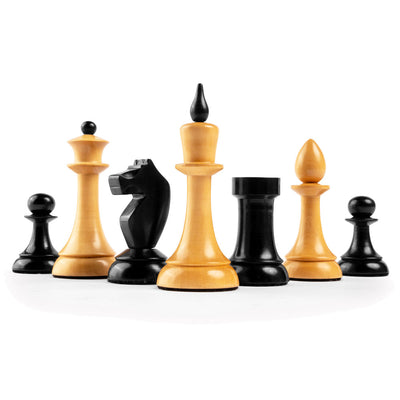 The Queens Gambit Chess Set
